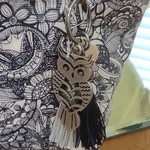 Sakroots Artist Circle Satchel - Picture 5 of 9